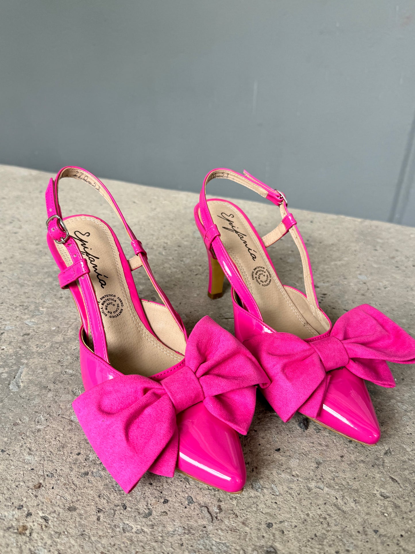 LILLIAN PINK
