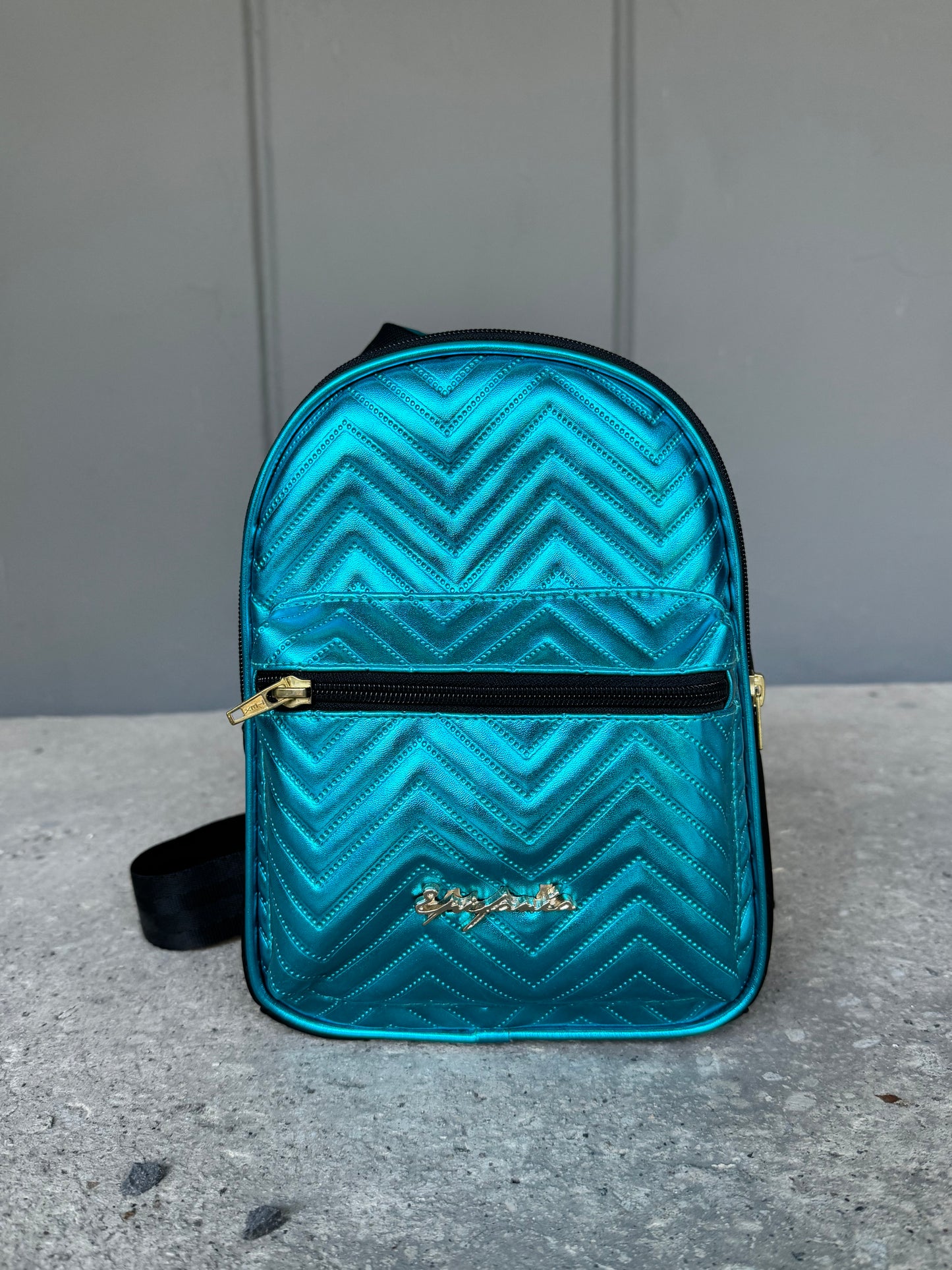 Mochila azul metálica