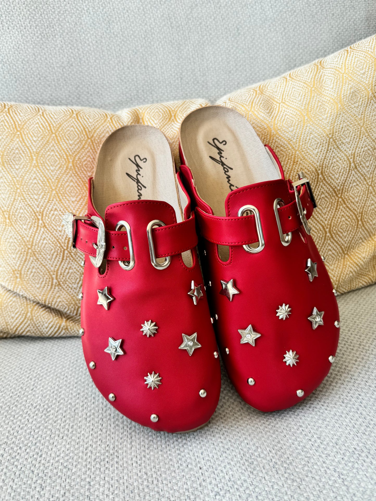 CLOGS ROJOS